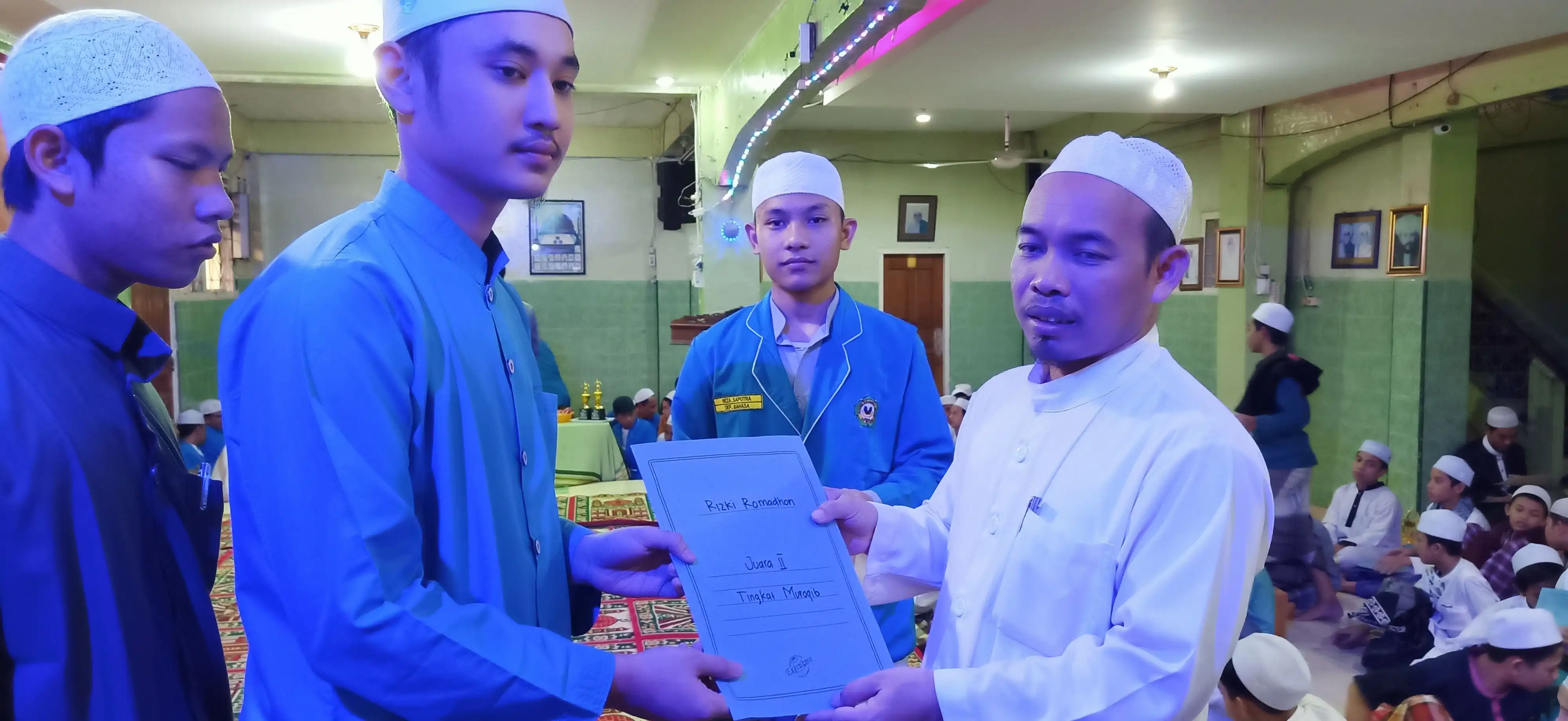 Pembagian Hadiah 132
